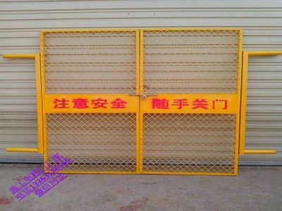 施工電梯防護(hù)門與安全防護(hù)設(shè)備 構(gòu)筑工地安全防線